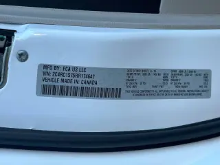 2024 Chrysler Pacifica Plug-In Hybrid Select