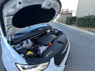 2024 Chrysler Pacifica Plug-In Hybrid Select
