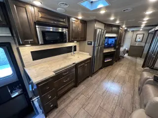 2020 Tiffin Alegro Open Road