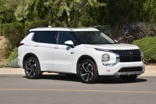 2023 Mitsubishi Outlander PHEV SEL