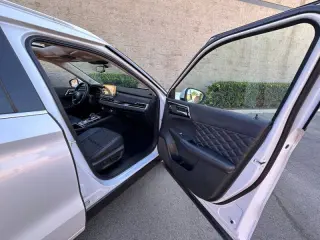 2023 Mitsubishi Outlander PHEV SEL