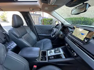 2023 Mitsubishi Outlander PHEV SEL