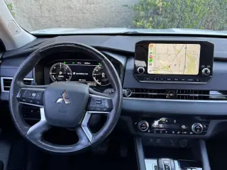 2023 Mitsubishi Outlander PHEV SEL