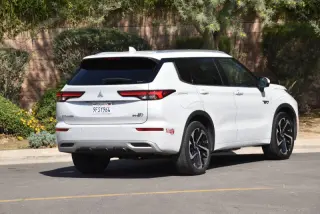 2023 Mitsubishi Outlander PHEV SEL