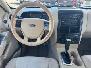 2006 Ford Explorer XLT