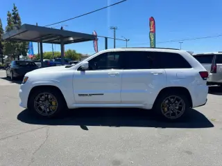 2020 Jeep Grand Cherokee Trackhawk