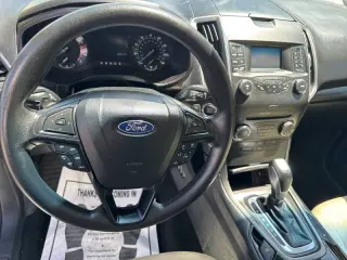 2016 Ford Edge
