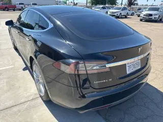 2015 Tesla Model S
