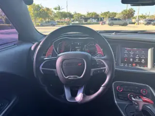 2018 Dodge Challenger 392 HEMI Scat Pack Shaker