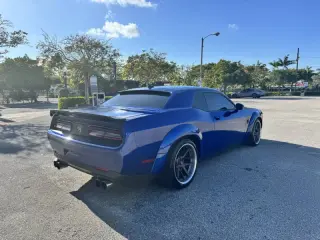 2018 Dodge Challenger 392 HEMI Scat Pack Shaker