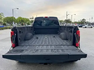 2017 Ford F-350 Super Duty Platinum