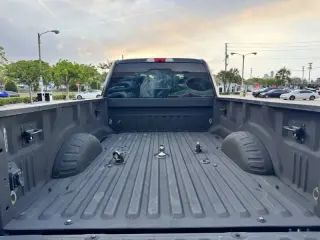 2017 Ford F-350 Super Duty Platinum
