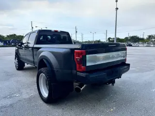 2017 Ford F-350 Super Duty Platinum