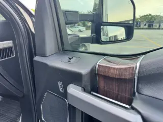 2017 Ford F-350 Super Duty Platinum