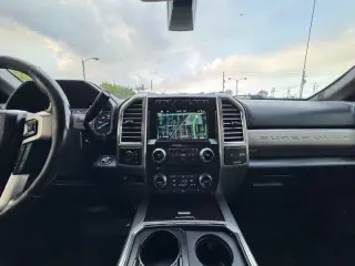 2017 Ford F-350 Super Duty Platinum