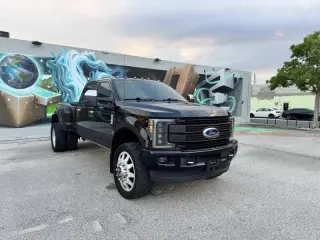 2017 Ford F-350 Super Duty Platinum