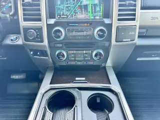 2017 Ford F-350 Super Duty Platinum