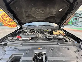 2017 Ford F-350 Super Duty Platinum