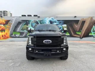 2017 Ford F-350 Super Duty Platinum