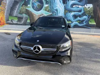 2017 Mercedes-Benz GLC 300