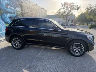 2017 Mercedes-Benz GLC 300