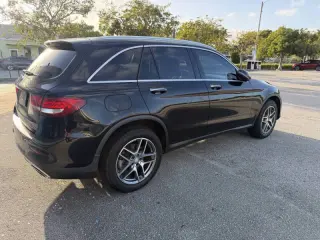 2017 Mercedes-Benz GLC 300