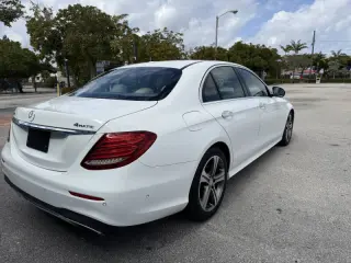 2017 Mercedes-Benz E-Class E 300 4MATIC