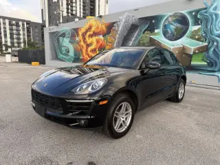 2017 Porsche Macan
