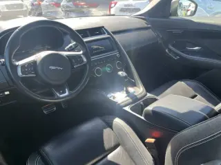 2018 Jaguar E-PACE P300 R-Dynamic SE
