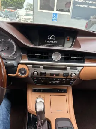 2017 Lexus ES 350