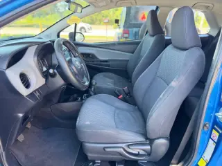 2015 Toyota Yaris 3-Door L