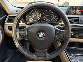 2017 BMW 3 Series 320i