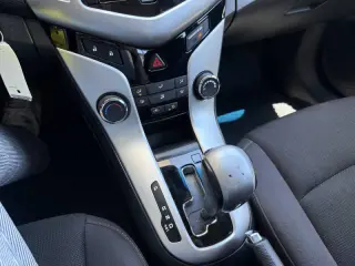 2014 Chevrolet Cruze 1LT Auto