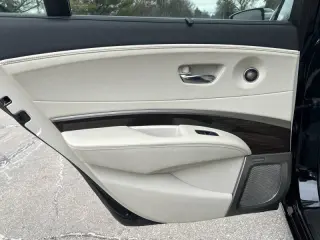 2016 Acura RLX w/Advance