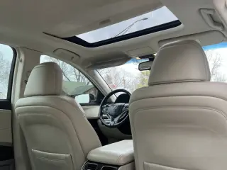 2016 Acura RLX w/Advance