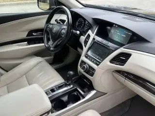 2016 Acura RLX w/Advance
