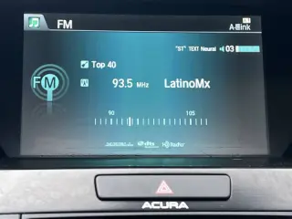 2016 Acura RLX w/Advance