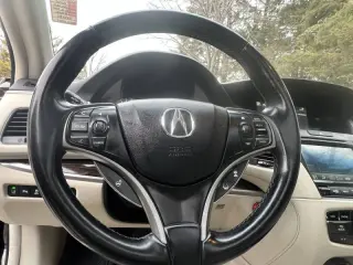 2016 Acura RLX w/Advance