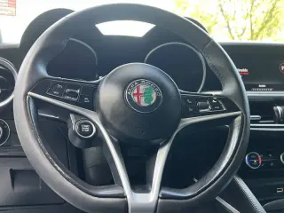 2018 Alfa Romeo Stelvio Ti