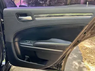 2018 Chrysler 300 Touring L