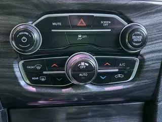 2018 Chrysler 300 Touring L