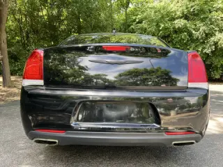 2018 Chrysler 300 Touring L