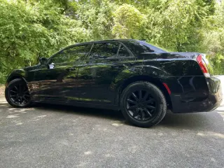 2018 Chrysler 300 Touring L