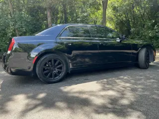 2018 Chrysler 300 Touring L
