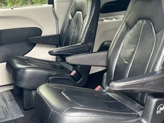 2017 Chrysler Pacifica Touring Plus