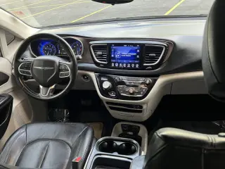 2017 Chrysler Pacifica Touring Plus