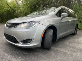 2017 Chrysler Pacifica Touring Plus