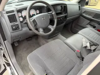 2009 Dodge Ram 2500 SXT
