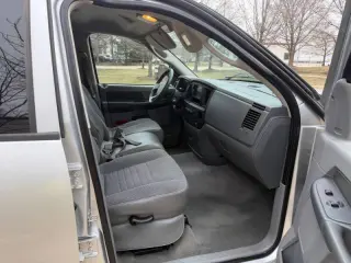 2009 Dodge Ram 2500 SXT