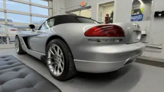 2005 Dodge Viper SRT-10